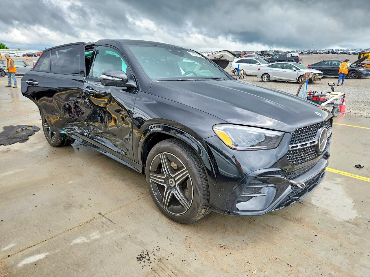 2025 Mercedes-Benz GLE-Class VIN 4JGFD5KB8SB420912 COPART salvage auction — Side, KY - CERT OF TITLE-SALVAGE, sold $56,000 on 2026-07-09 (photo 4)