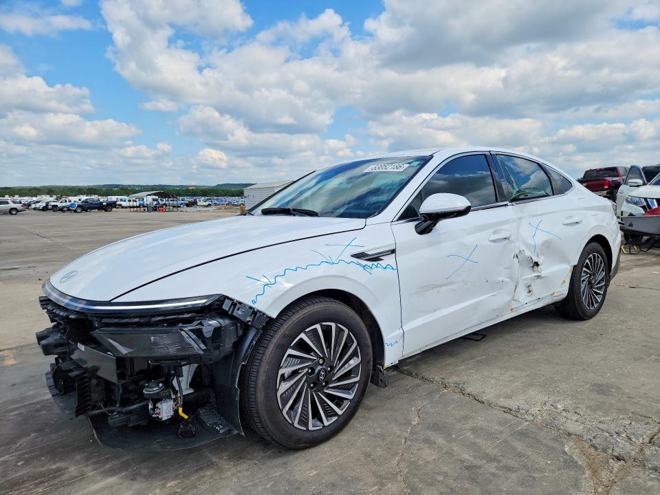 2025 Hyundai Sonata VIN KMHL34JJ0SA127472 COPART salvage auction — SIDE, Tx - Salvage Vehicle Title, sold $10,200 on 2026-07-16 (photo 1)