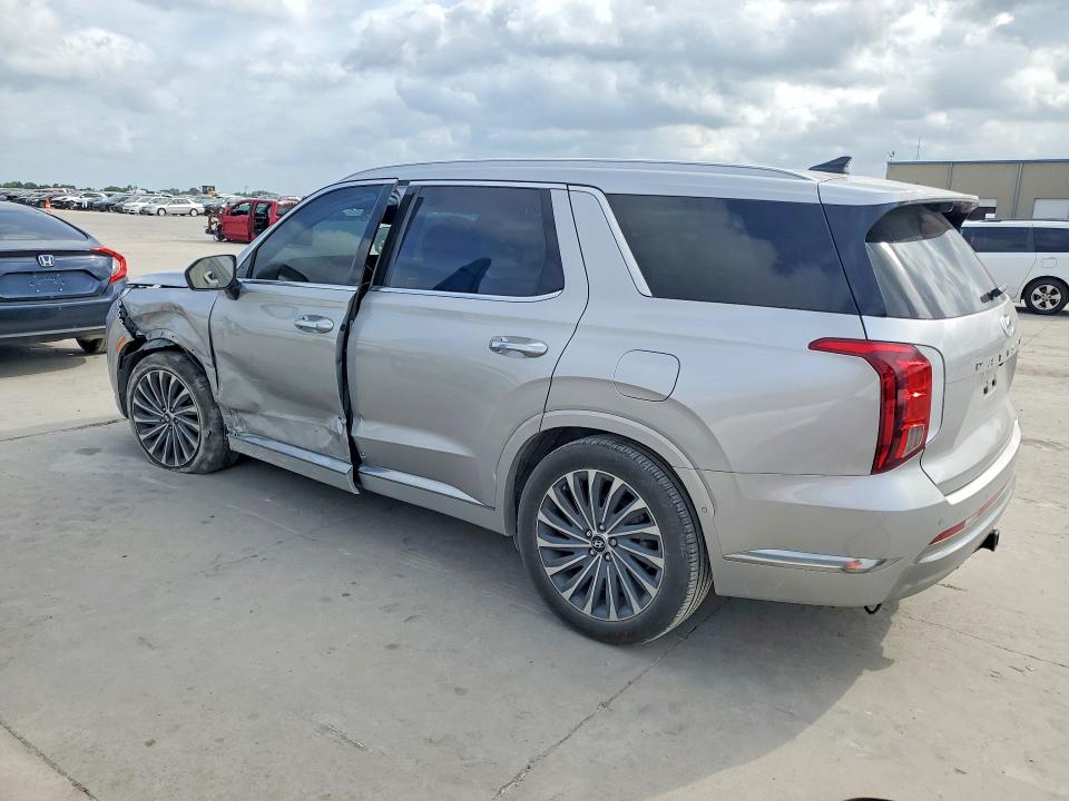 2025 Hyundai Palisade VIN KM8R7DGEXSU828575 COPART salvage auction — SIDE, TX - SALVAGE VEHICLE TITLE, sold $18,500 on 2026-08-24 (photo 2)