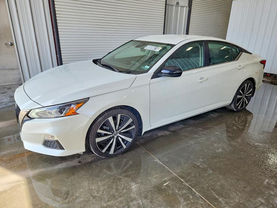 2022 Nissan Altima VIN 1N4BL4CV6NN347282 COPART salvage auction — MINOR DENT/SCRATCHES, MO - CERTIFICATE OF TITLE, sold $13,500 on 2026-07-09 (photo 1)
