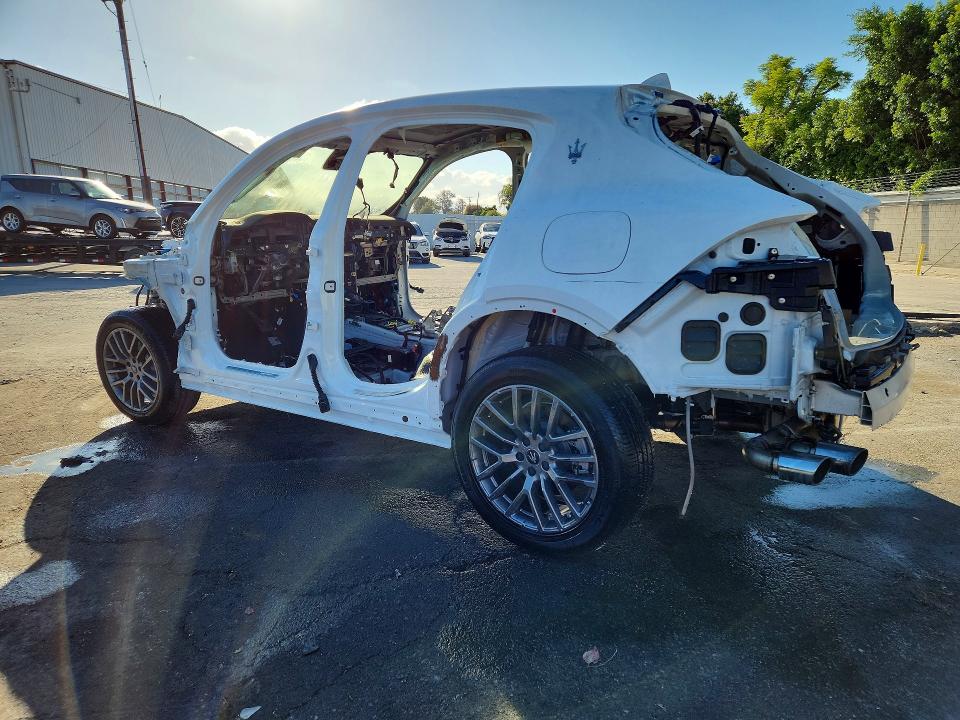 2024 Maserati Grecale VIN ZN6PMDAA9R7458818 COPART salvage auction — STRIPPED, CA - CERTIFICATE OF TITLE, sold $100 on 2026-07-23 (photo 2)