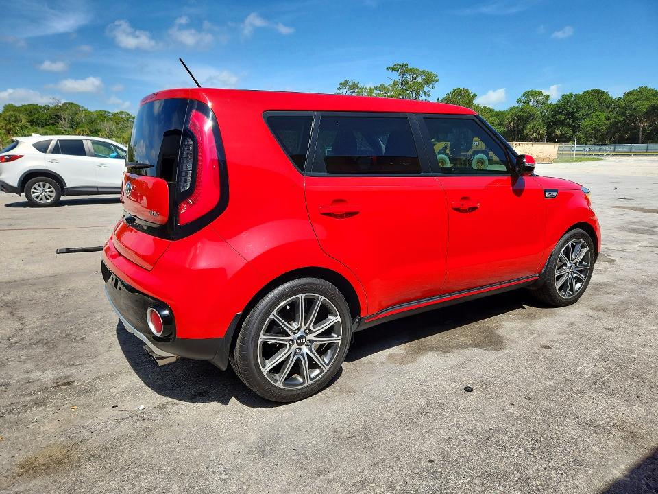 2018 Kia VIN KNDJX3AA9J7590653 COPART salvage auction — MINOR DENT/SCRATCHES, FL - CERTIFICATE OF TITLE, sold $5,400 on 2026-07-15 (photo 3)