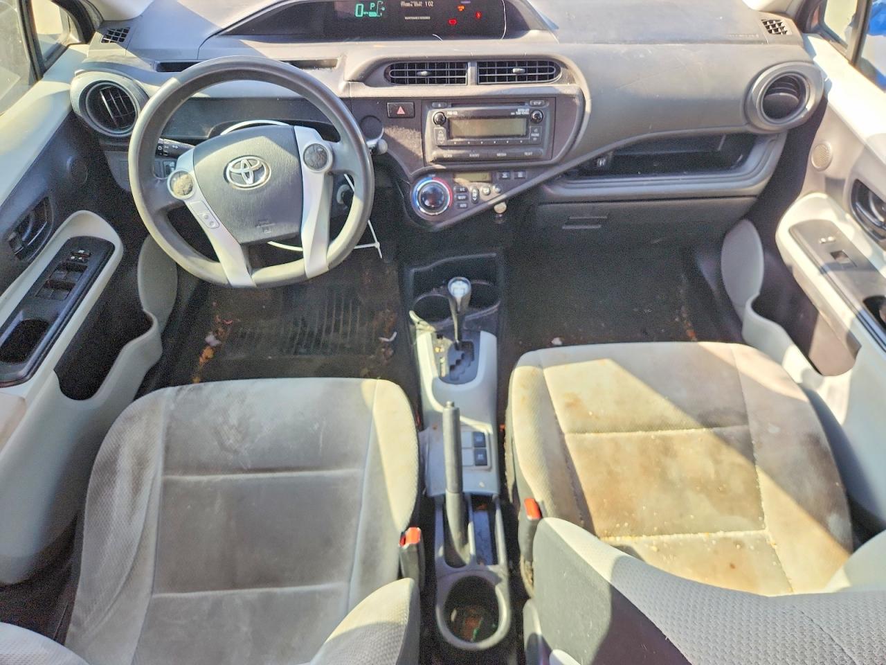 2013 Toyota Prius C VIN JTDKDTB33D1533336 COPART salvage auction — Front End, TX - CERTIFICATE OF TITLE, sold $750 on 2026-07-09 (photo 8)