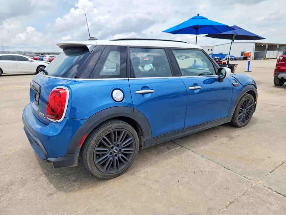 2023 Mini Cooper VIN WMW53DK06P2S64367 COPART salvage auction — FRONT END, TX - CERTIFICATE OF TITLE, sold $2,850 on 2026-08-13 (photo 3)