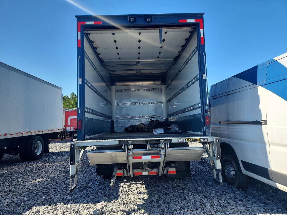 2020 Isuzu Nrr VIN JALE5W161L7303621 COPART salvage auction — NORMAL WEAR, Sd - Certificate Of Title, sold $14,800 on 2026-07-14 (photo 6)