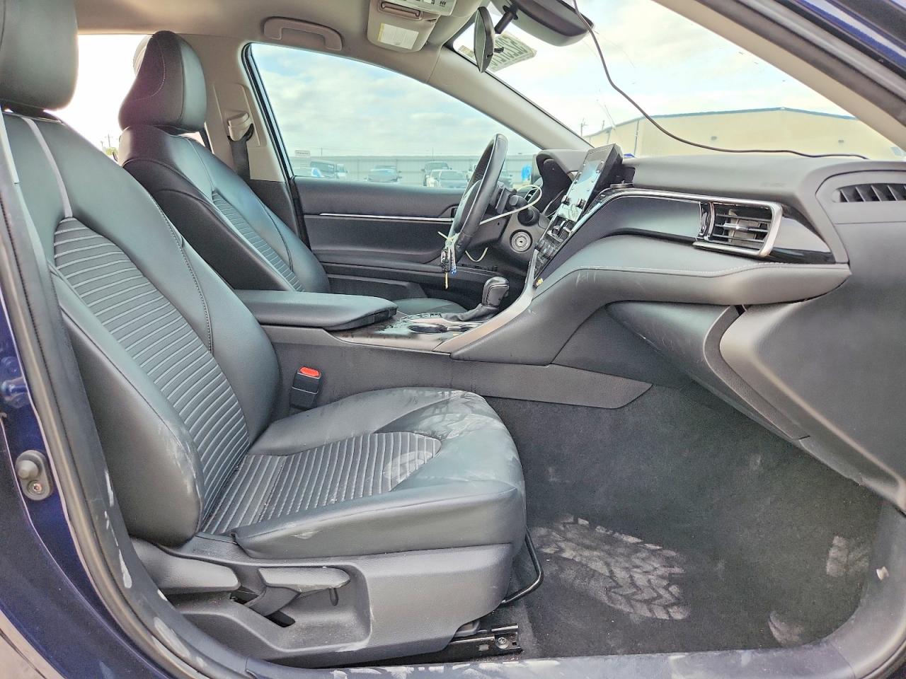 2022 Toyota Camry VIN 4T1G11AK1NU649514 COPART salvage auction — Side, TX - SALVAGE VEHICLE TITLE, sold $9,900 on 2026-07-09 (photo 7)
