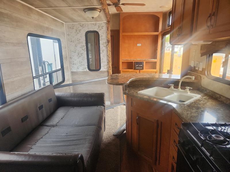 2014 Gulfstream VIN 1NL1GTV22E1114265 COPART salvage auction — FRONT END, MI - SCRAP CERT OF TITLE-FLOOD VEH, sold $800 on 2026-07-31 (photo 5)