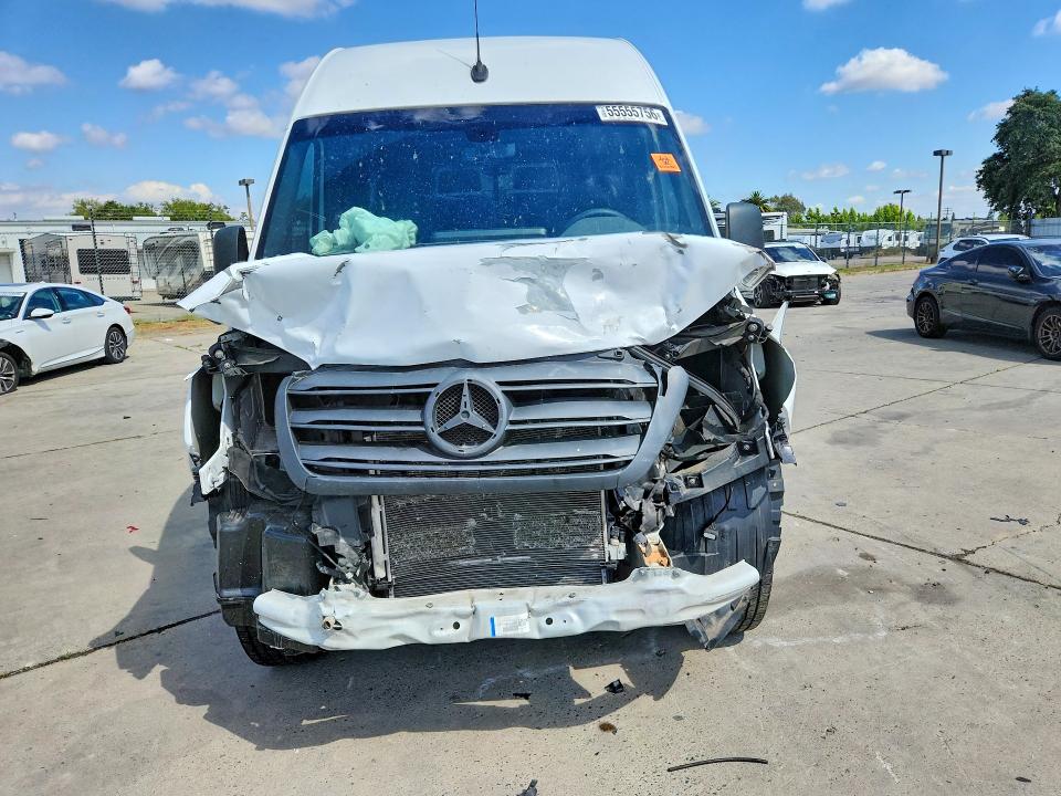 2024 Mercedes-benz Sprinter VIN W1Y4KCHY1RT178899 COPART salvage auction — FRONT END, Fl - Certificate Of Destruction, sold $20 on 2026-07-27 (photo 5)