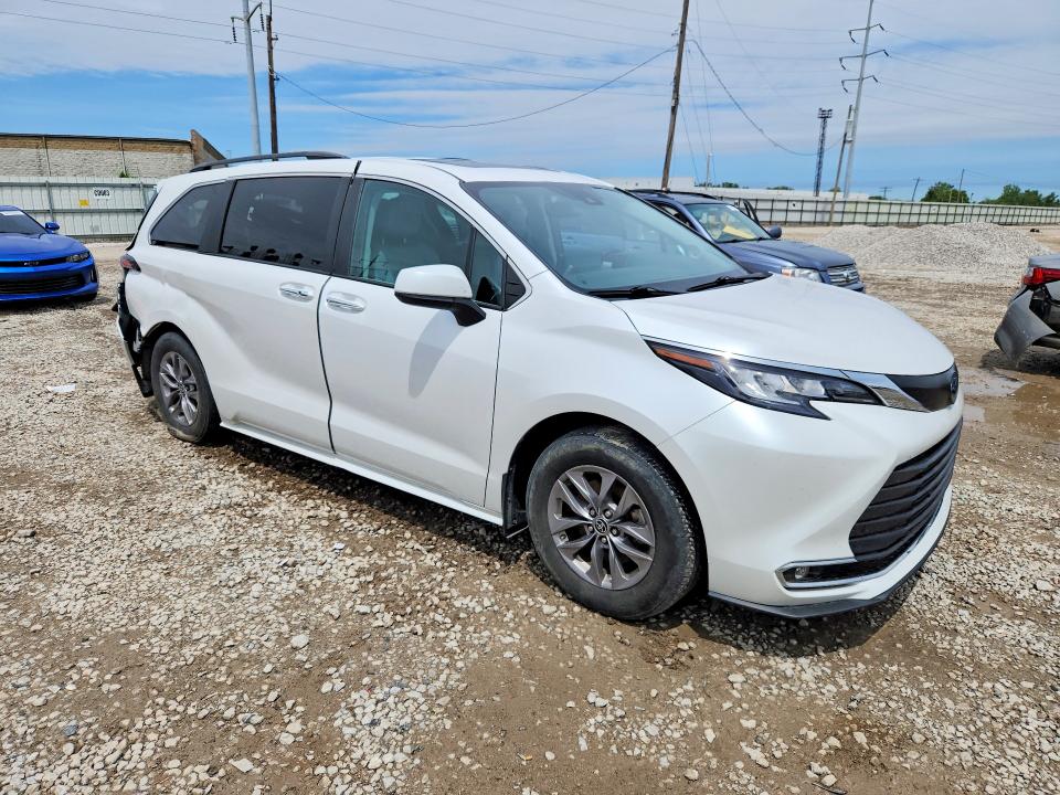 2023 Toyota Sienna VIN 5TDJSKFC4PS094774 COPART salvage auction — REAR END, Oh - Cert Of Title-Salvage, sold $12,100 on 2026-07-02 (photo 4)