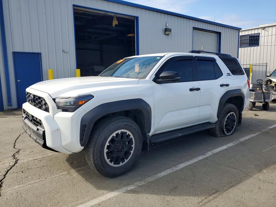 2025 Toyota 4runner VIN JTEVA5BR7S5009596 COPART salvage auction — UNDERCARRIAGE, Ca - Salvage Certificate, sold $300 on 2026-07-31 (photo 1)