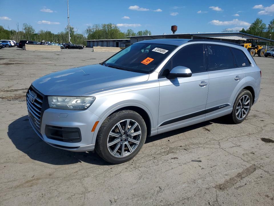 2017 Audi Q7 VIN WA1VAAF74HD003821 COPART salvage auction — MINOR DENT/SCRATCHES, Fl - Certificate Of Title, sold $4,400 on 2026-07-16 (photo 1)