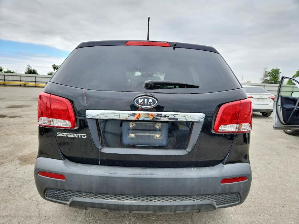 2011 Kia Sorento VIN 5XYKT3A19BG023945 COPART salvage auction — FRONT END, Ca - Salvage Certificate, sold $350 on 2026-07-10 (photo 6)