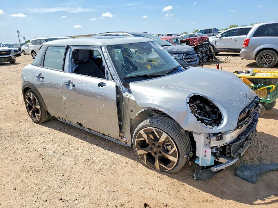 2026 Mini Cooper VIN WMW43GD01T2Y23201 COPART salvage auction — FRONT END, Tx - Salvage Vehicle Title, sold $12,700 on 2026-07-30 (photo 4)