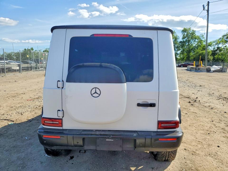 2025 Mercedes-benz G-klasse VIN W1NWM0AB4SX035187 COPART salvage auction — FRONT END, Md - Cert Of Salvage > 75% Damage, sold $425 on 2026-07-21 (photo 6)