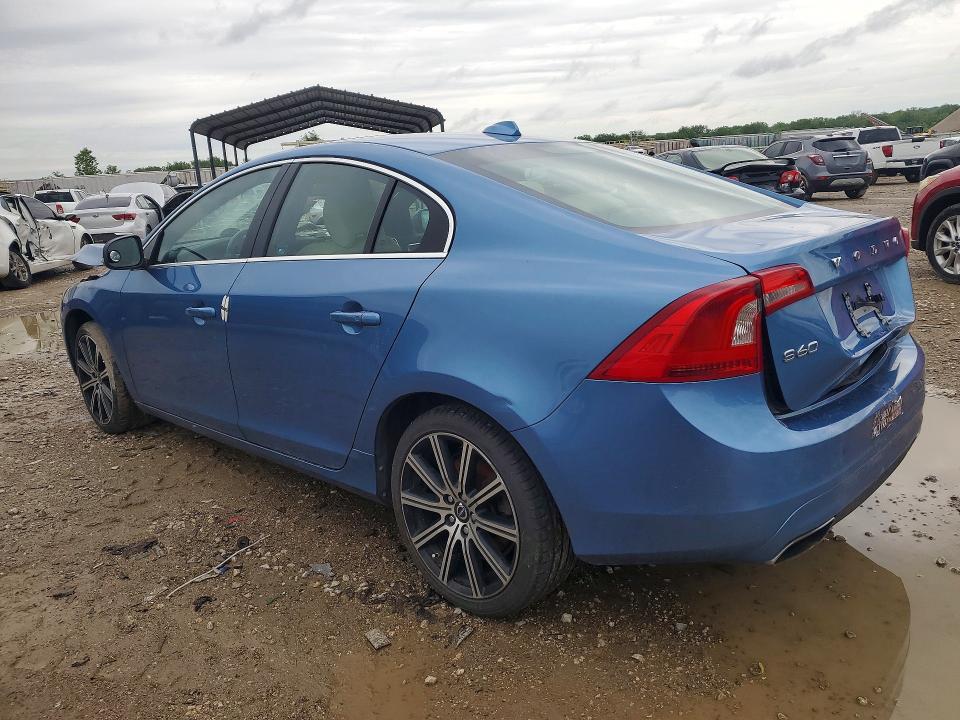 2015 Volvo S60 VIN YV126MFB5F1299831 COPART salvage auction — Burn Engine, Ks - Cert Of Title-Salvage, sold $450 on 2026-08-18 (photo 2)