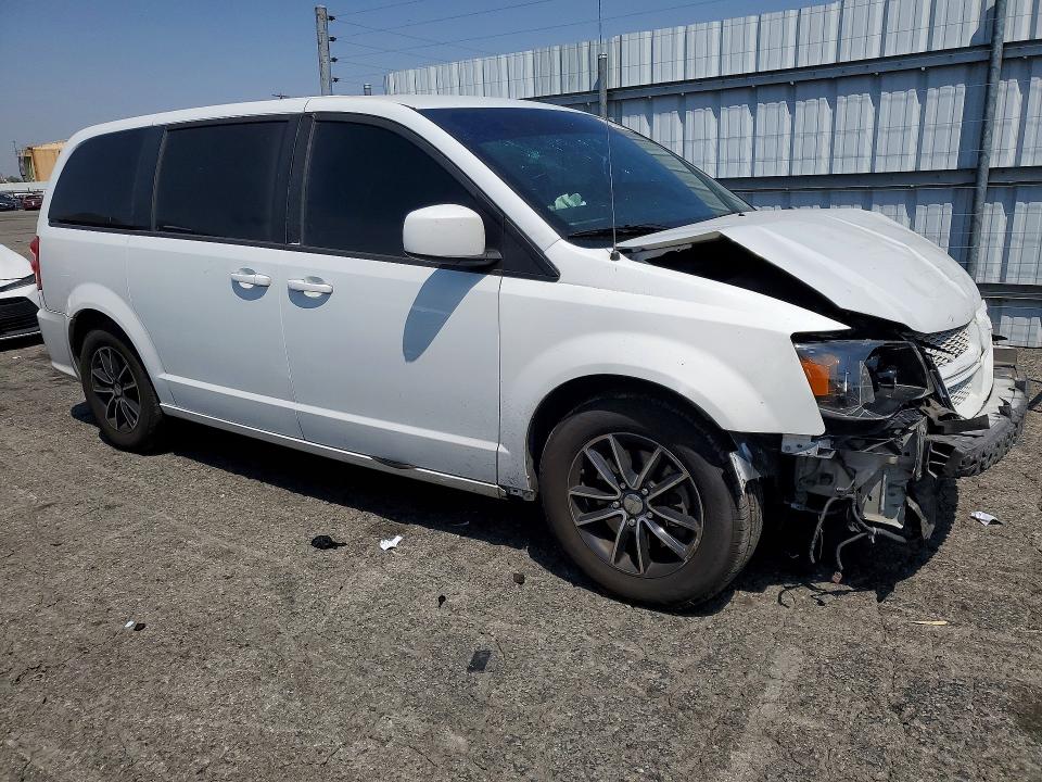 2018 Dodge Grand caravan VIN 2C4RDGBG2JR135759 COPART salvage auction — FRONT END, Ca - Salvage Certificate, sold $550 on 2026-07-02 (photo 4)
