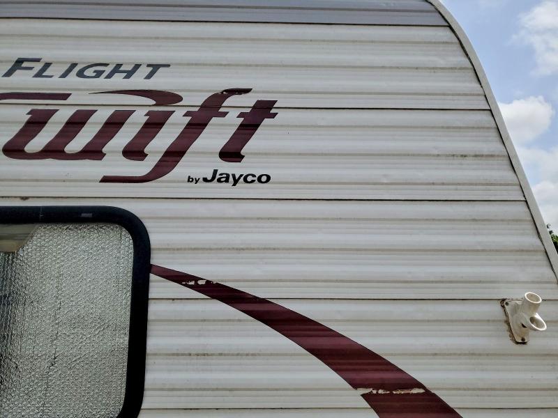 2014 Jaco jay flight VIN 1UJBJ0BN5E17B0376 COPART salvage auction — HAIL, KS - CERT OF TITLE-SALVAGE, sold $2,750 on 2026-08-27 (photo 9)