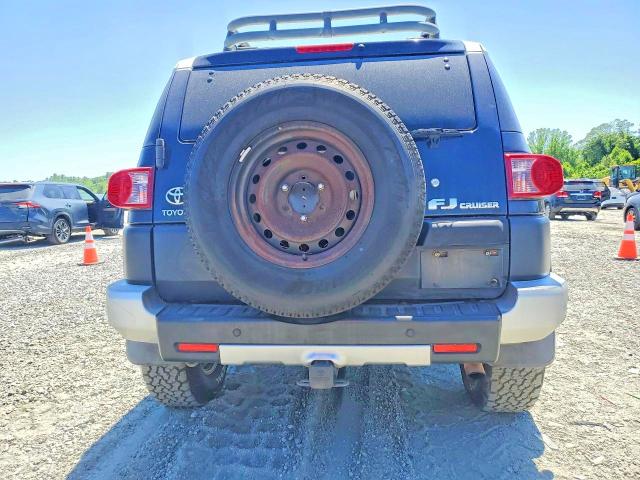 2007 Toyota Fj cruiser VIN JTEBU11F570017355 COPART salvage auction — SIDE, SC - CERT OF TITLE-SALVAGE, sold $5,000 on 2026-07-13 (photo 6)