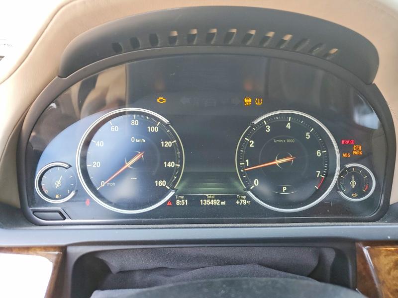 2014 BMW 7er VIN WBAYE8C58ED134701 COPART salvage auction — VANDALISM, VA - CERT OF TITLE - SALVAGE, sold $1,700 on 2026-07-28 (photo 9)