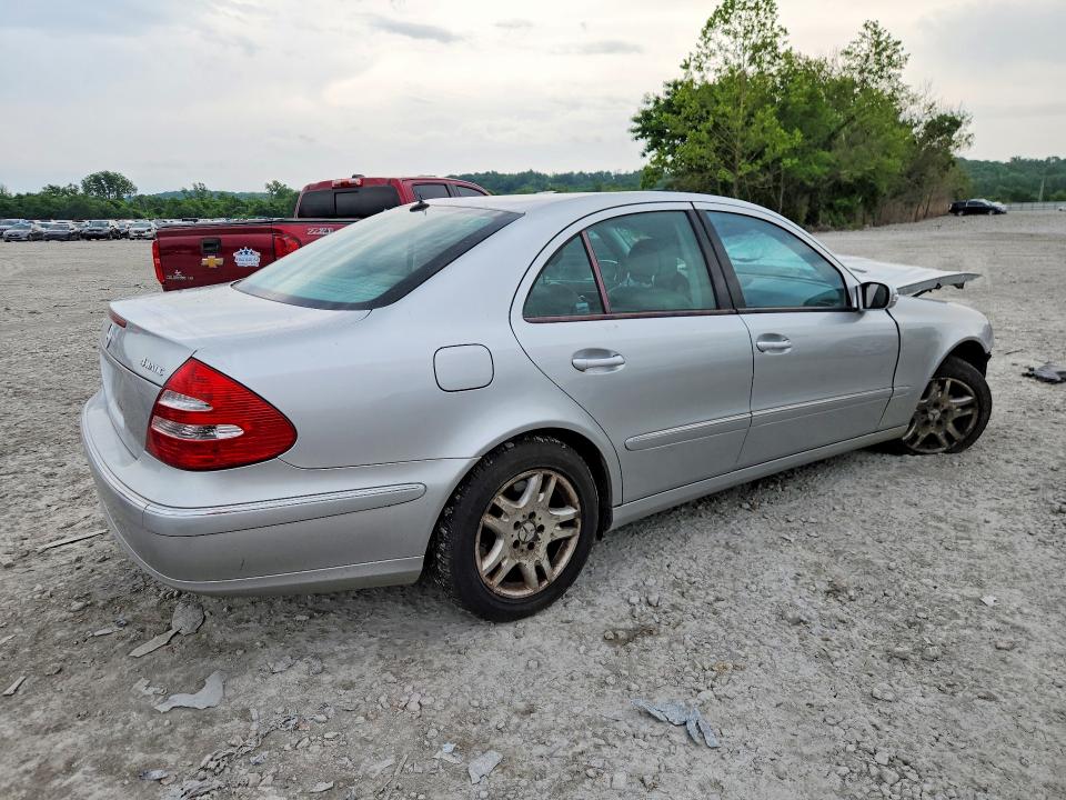 2005 Mercedes-benz E-klasse VIN WDBUF82JX5X174580 COPART salvage auction — FRONT END, IL - SALVAGE CERTIFICATE, sold $400 on 2026-07-06 (photo 3)