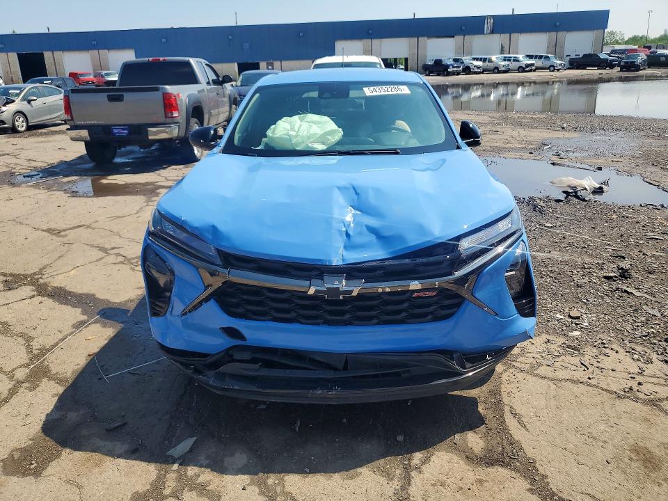 2024 Chevrolet Trax VIN KL77LGE2XRC118560 COPART salvage auction — FRONT END, Salvage Title, sold $3,350 on 2026-07-28 (photo 5)