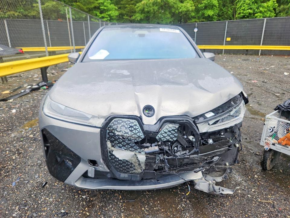 2024 BMW VIN WB523CF04RCN30486 COPART salvage auction — FRONT END, Id - Salvage Certificate Of Title, sold $17,600 on 2026-07-28 (photo 5)