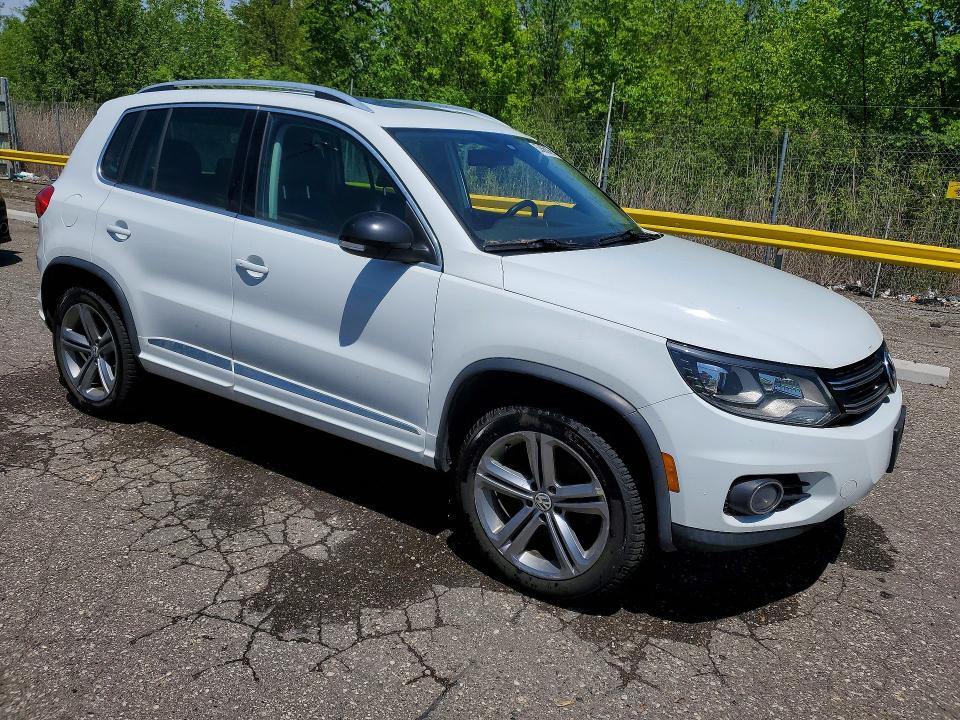2017 Volkswagen Tiguan VIN WVGUV7AX6HW507206 COPART salvage auction — WATER/FLOOD, Mi - Cert Of Title-Flood Vehicle, sold $1,700 on 2026-08-03 (photo 4)