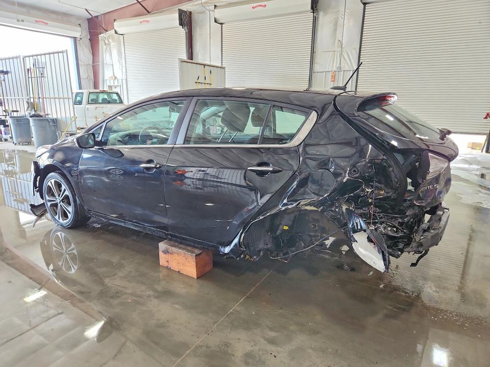 2016 Kia Forte VIN KNAFX5A8XG5490593 COPART salvage auction — REAR END, Il - Salvage Certificate, sold $225 on 2026-07-27 (photo 2)