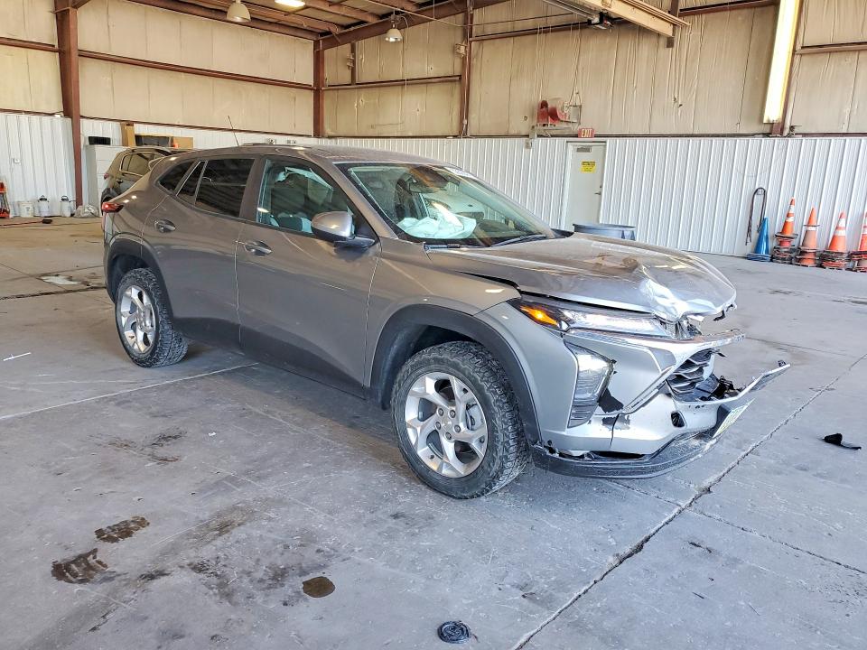 2025 Chevrolet Trax VIN KL77LFEP5SC061664 COPART salvage auction — FRONT END, Ia - Cert Of Title-Salvage Title, sold $4,150 on 2026-07-15 (photo 4)
