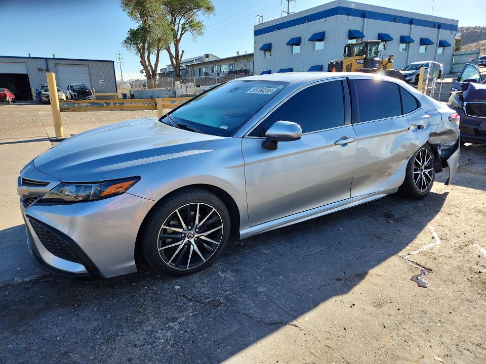 2021 Toyota Camry VIN 4T1G11AK6MU488818 COPART salvage auction — REAR END, Nm - Cert Of Title-Salvage, sold $6,399 on 2026-08-03 (photo 1)