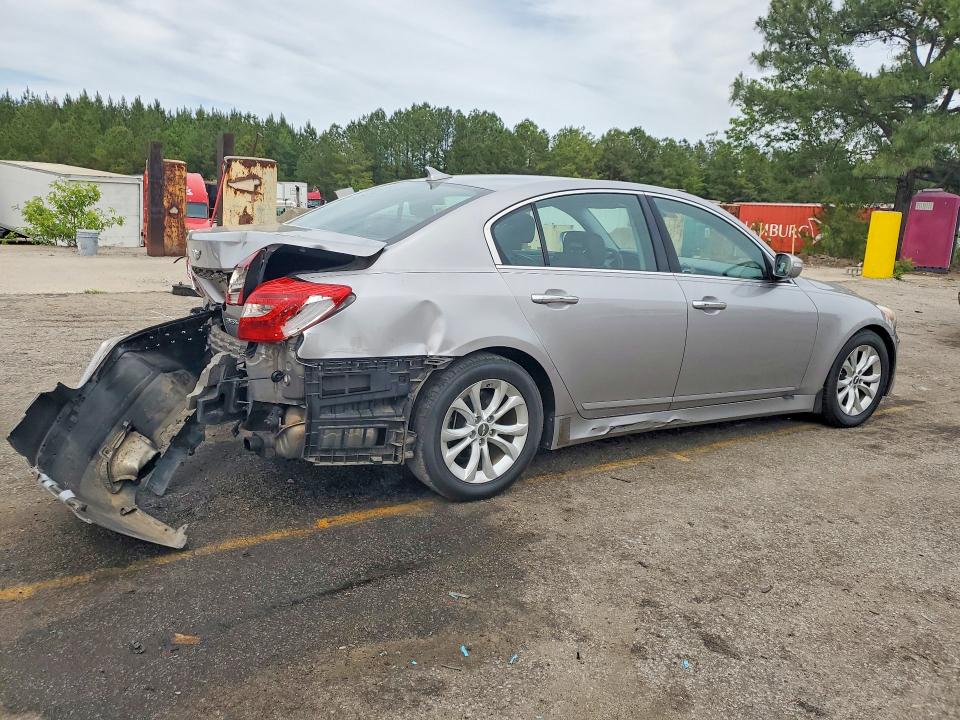 2013 Hyundai Genesis VIN KMHGC4DD6DU246281 COPART salvage auction — REAR END, SC - CERT OF TITLE-SALVAGE, sold $825 on 2026-07-03 (photo 3)