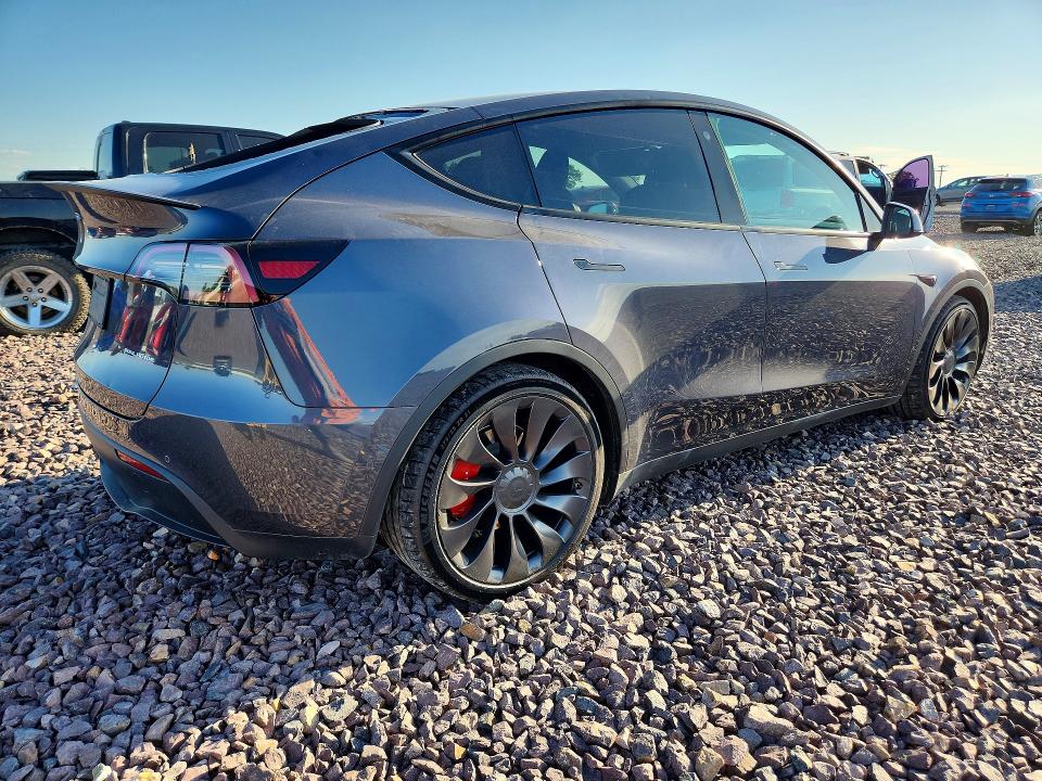 2022 Tesla Model y VIN 7SAYGDEF5NF549207 COPART salvage auction — HAIL, Mo - Certificate Of Title, sold $16,600 on 2026-07-22 (photo 3)