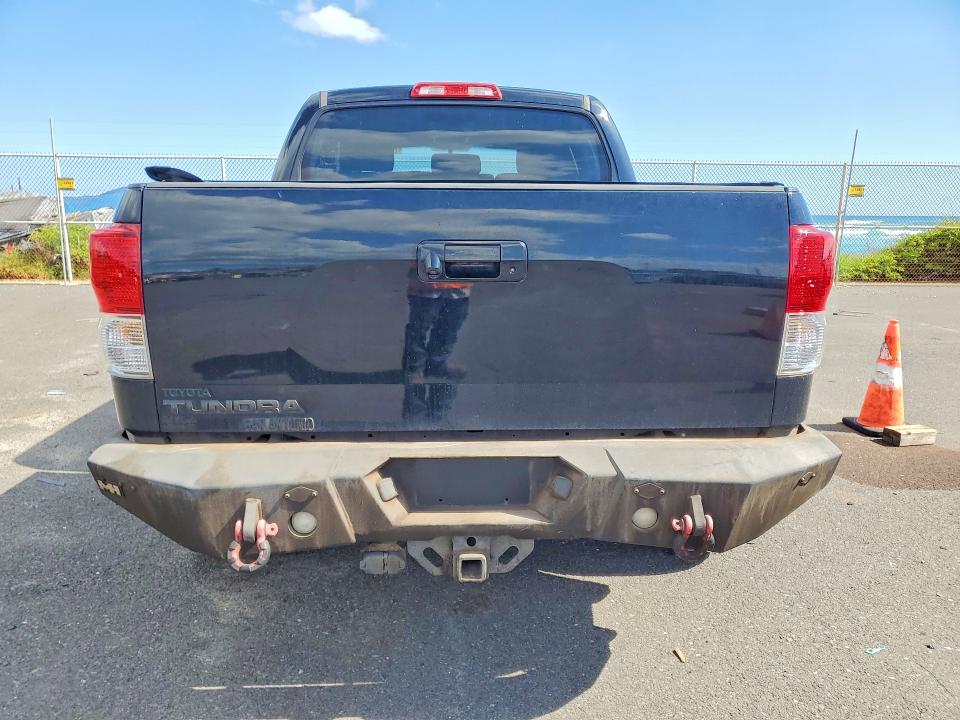 2013 Toyota Tundra VIN 5TFEY5F14DX135068 COPART salvage auction — VANDALISM, Hi - Certificate Of Title, sold $5,300 on 2026-07-27 (photo 6)