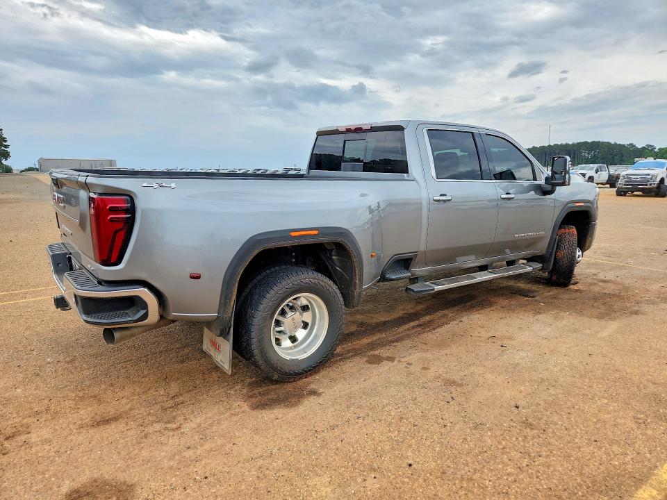 2025 Gmc SIERRA VIN 1GT4UUEY7SF277479 COPART salvage auction — Water/Flood, TX - SALVAGE TITLE-FLOOD DAMAGE (P), sold $28,000 on 2026-06-15 (photo 3)