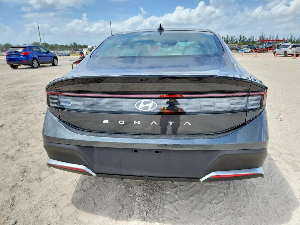2026 Hyundai Sonata VIN KMHL24JA2TA579945 COPART salvage auction — FRONT END, Fl - Cert Of Title Slvg Rebuildable, sold $5,700 on 2026-07-16 (photo 6)