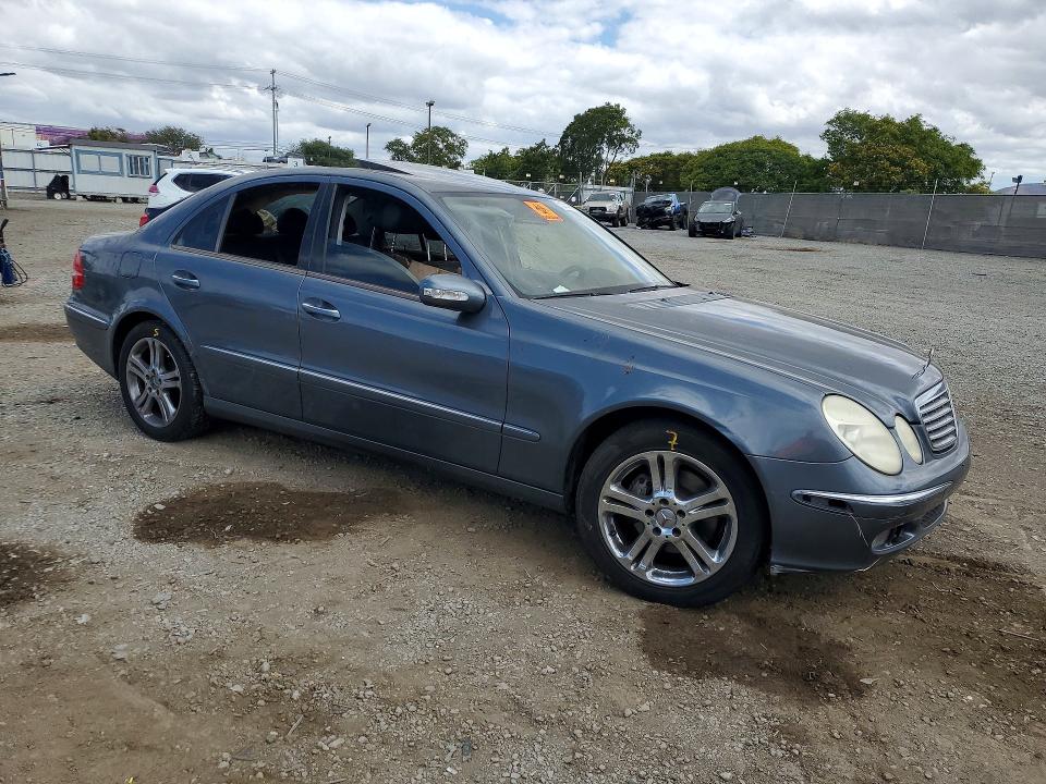 2006 Mercedes-benz E-class VIN WDBUF56J96A855021 COPART salvage auction — VANDALISM, CA - SALVAGE CERTIFICATE, sold $300 on 2026-07-24 (photo 4)