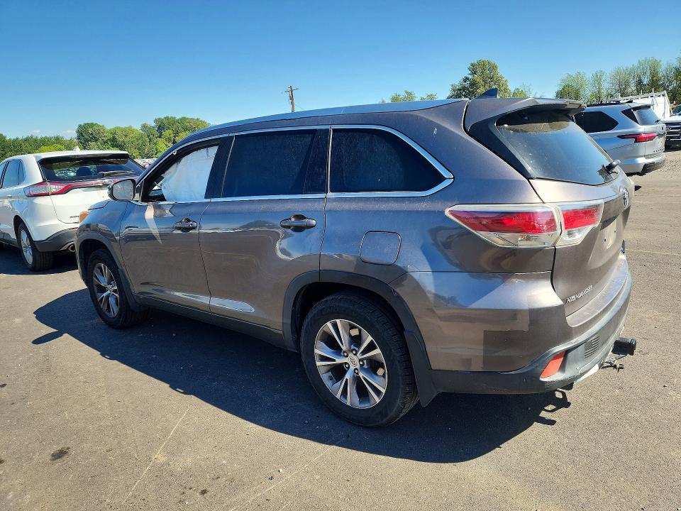 2014 Toyota Highlander VIN 5TDJKRFH4ES031501 COPART salvage auction — FRONT END, Or - Salvage Title Certificate, sold $125 on 2026-07-29 (photo 2)