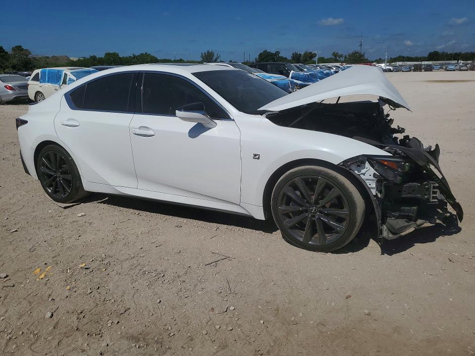 2021 Lexus Is 350 VIN JTHGZ1B21M5046128 COPART salvage auction — FRONT END, FL - CERT OF TITLE SLVG REBUILDABLE, sold $4,300 on 2026-07-07 (photo 4)