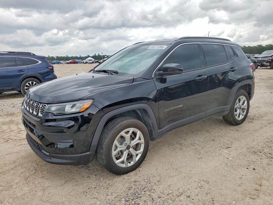 2025 Jeep Compass VIN 3C4NJDBN5ST526570 COPART salvage auction — NORMAL WEAR, TX - SALVAGE VEHICLE TITLE, sold $8,300 on 2026-07-28 (photo 1)