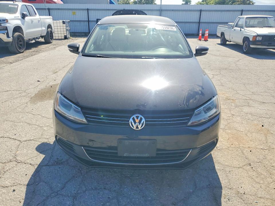 2014 Volkswagen Jetta VIN 3VWD17AJ9EM423417 COPART salvage auction — NORMAL WEAR, Ca - Certificate Of Title, sold $1,900 on 2026-07-10 (photo 5)