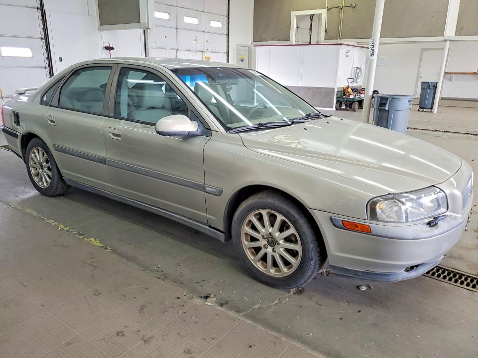 2001 Volvo S80 VIN YV1TS94D511185743 COPART salvage auction — MINOR DENT/SCRATCHES, Wa - Vehicle Cert Of Ownership-Titl, sold $100 on 2026-07-06 (photo 4)
