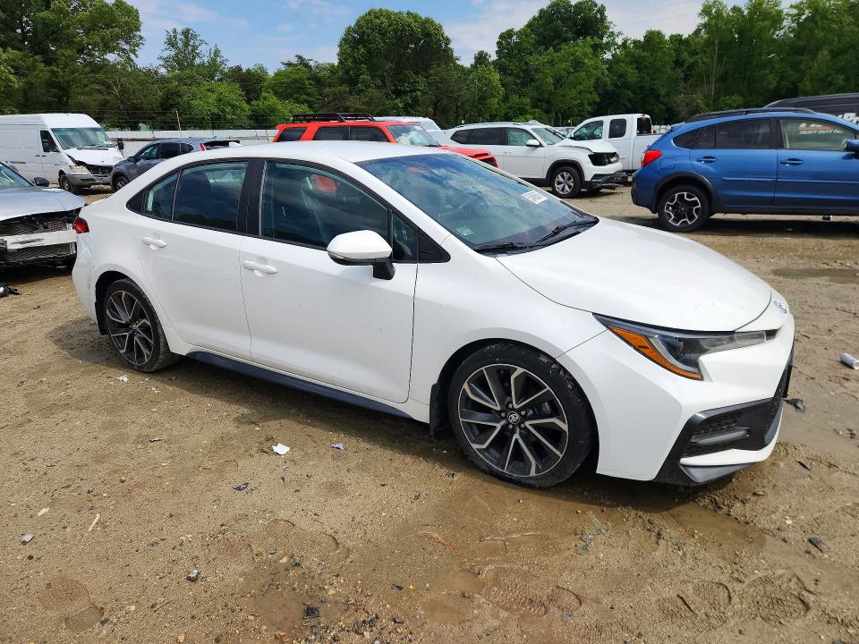 2020 Toyota Corolla VIN 5YFS4RCE2LP050241 COPART salvage auction — SIDE, Tx - Salvage Vehicle Title, sold $4,600 on 2026-07-21 (photo 4)