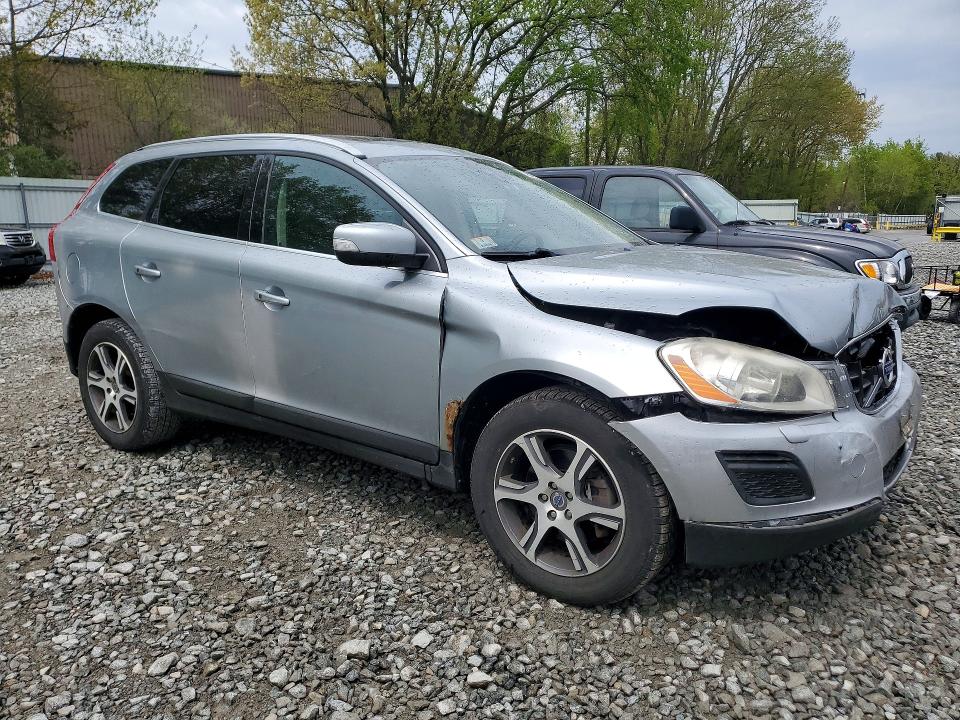 2013 Volvo VIN YV4902DZ0D2462206 COPART salvage auction — FRONT END, Ma - Cert Of Title-Reconstrctd Coll, sold $450 on 2026-07-17 (photo 4)