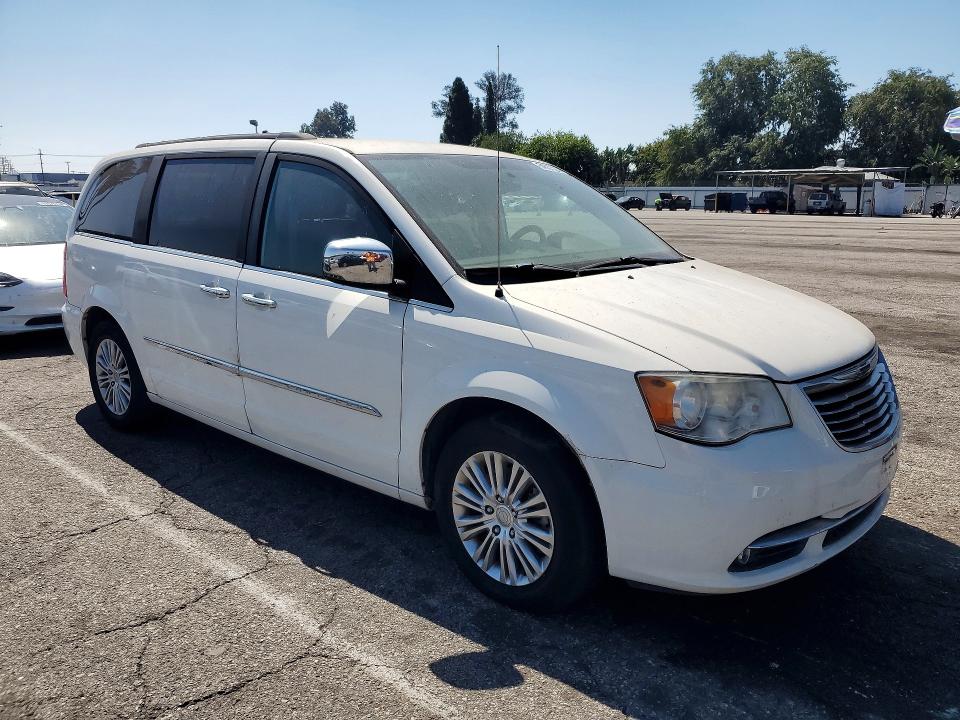 2013 Chrysler Voyager VIN 2C4RC1CG5DR606659 COPART salvage auction — MINOR DENT/SCRATCHES, Id - Salvage Certificate Of Title, sold $550 on 2026-07-21 (photo 4)