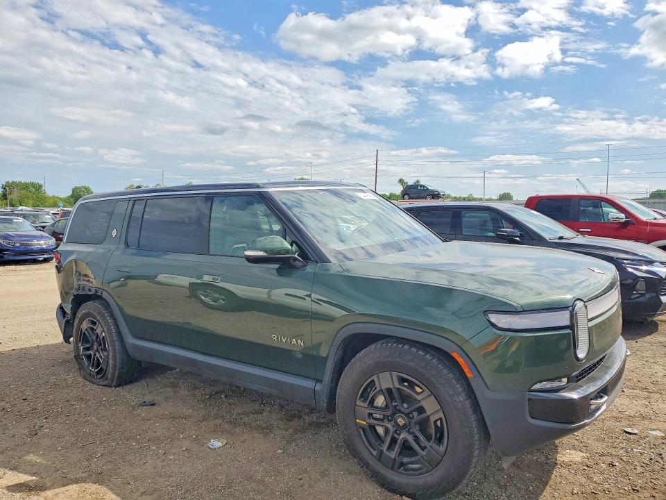 2024 Rivian R1s VIN 7PDSGBBA2RN044399 COPART salvage auction — REAR END, Ia - Cert Of Title-Salvage Title, sold $18,000 on 2026-09-25 (photo 4)