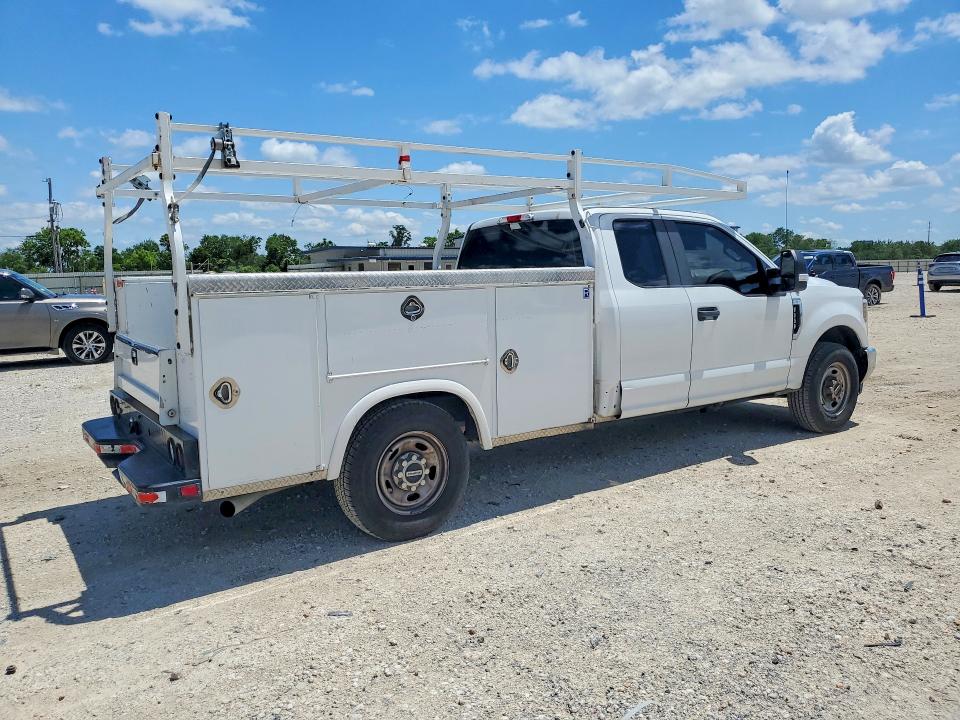 2019 Ford F-250 super duty VIN 1FT7X2A67KED14971 COPART salvage auction — NORMAL WEAR, TX - CERTIFICATE OF TITLE, sold $8,500 on 2026-07-16 (photo 3)