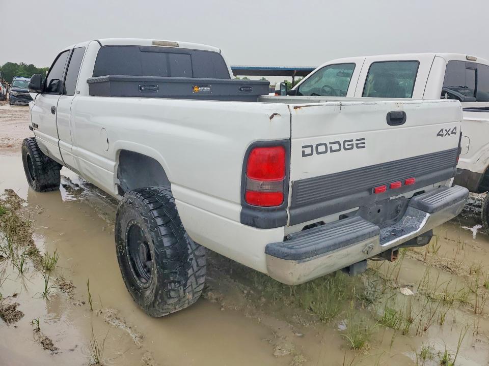 1997 Dodge Ram VIN 3B7MC33D8VM595175 COPART salvage auction — FRONT END, Tx - Salvage Vehicle Title, sold $3,500 on 2026-07-24 (photo 2)