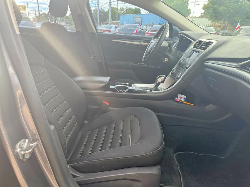2013 Ford Fusion VIN 3FA6P0HR0DR200848 COPART salvage auction — NORMAL WEAR, Tx - Certificate Of Title (P), sold $4,000 on 2026-07-09 (photo 5)