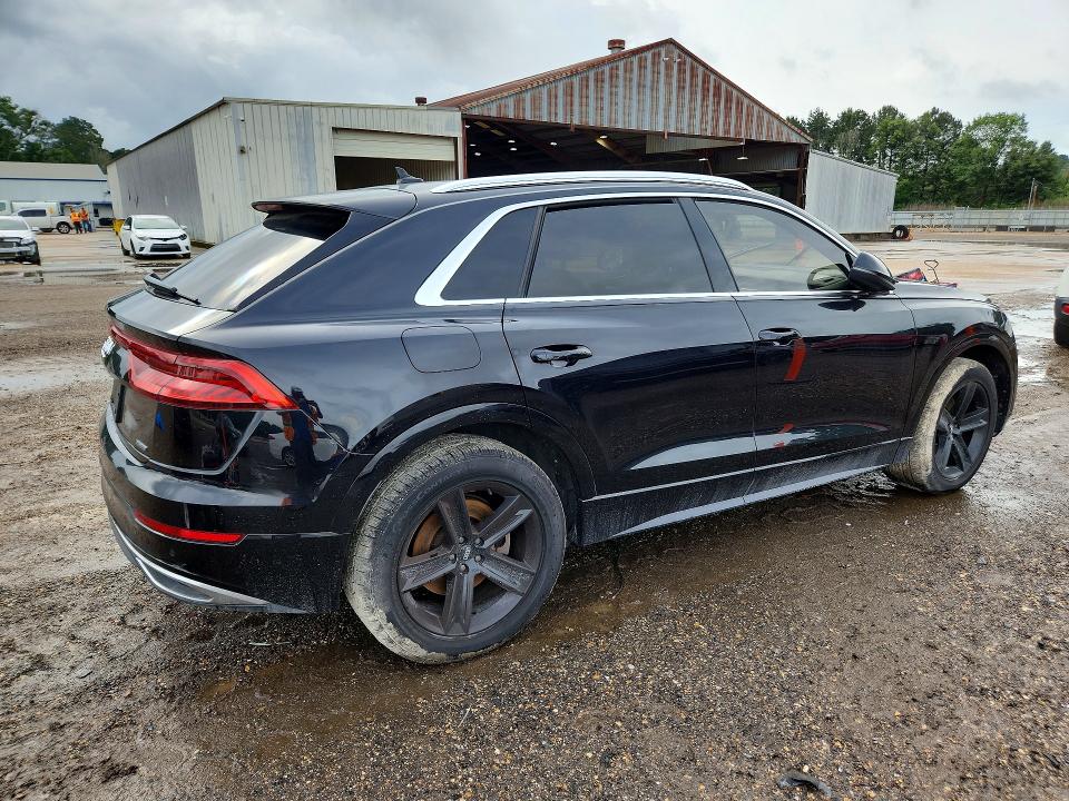 2019 Audi Q8 VIN WA1AVAF17KD021476 COPART salvage auction — MINOR DENT/SCRATCHES, La - Certificate Of Title, sold $14,200 on 2026-07-22 (photo 3)