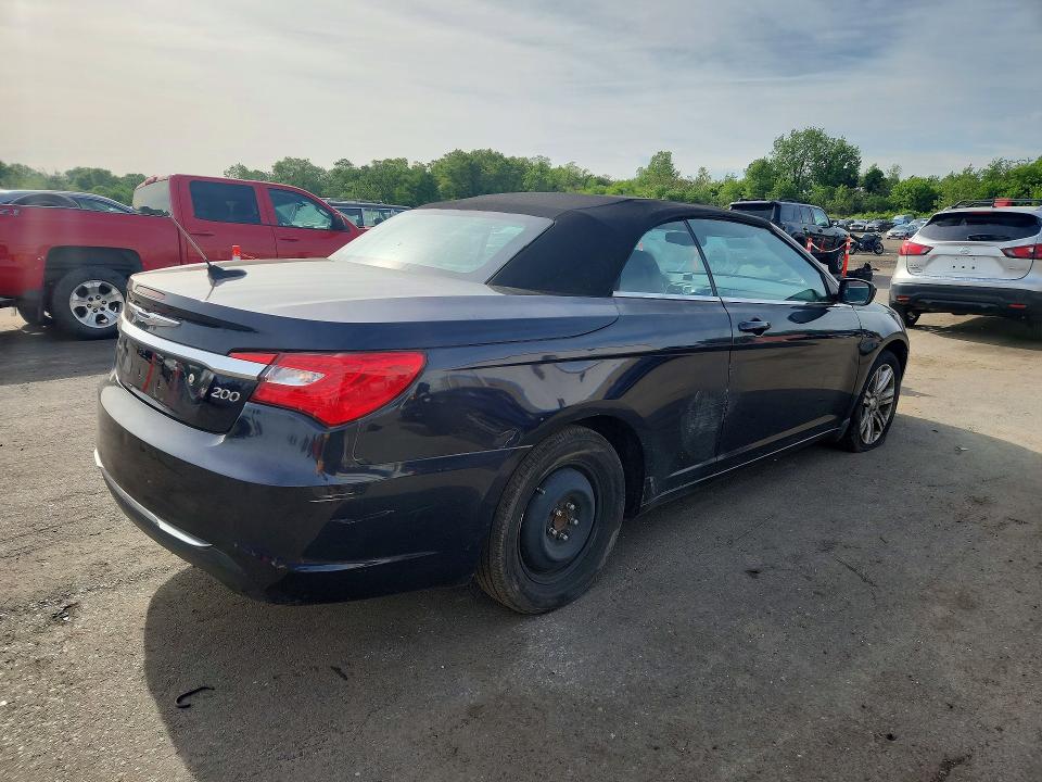 2011 Chrysler 200 VIN 1C3BC2EG6BN576798 COPART salvage auction — SIDE, CT - CERT OF TITLE-SALVAGE, sold $1,050 on 2026-07-02 (photo 3)